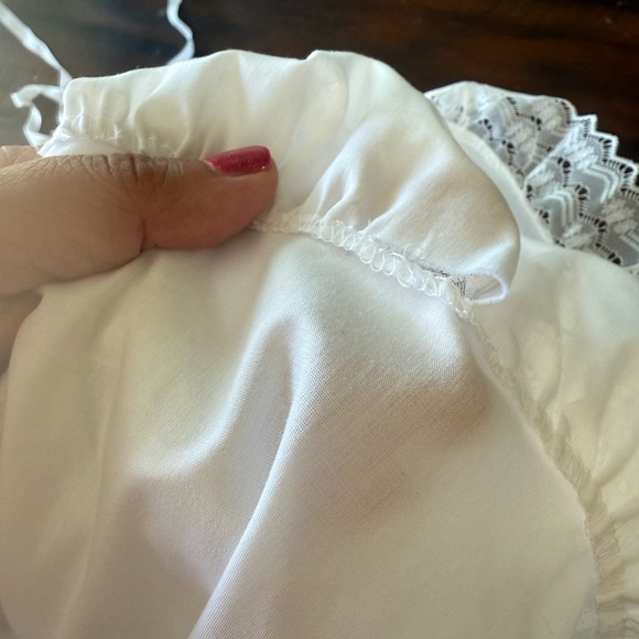White tiered vintage baby christening baptismal gown with lace- 6mo - Picture 7 of 7